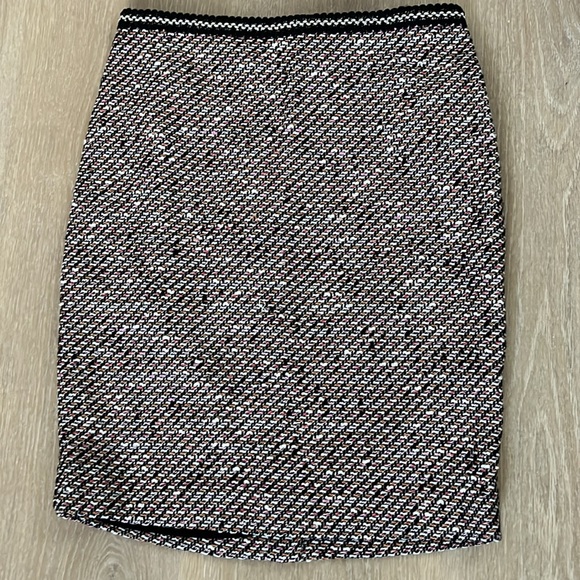 NWT Talbots Tweed Pencil Skirt Multicolored Sz 2P - Picture 2 of 7
